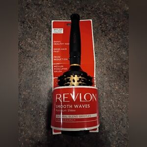 REVLON Round Brush For Blowdrying